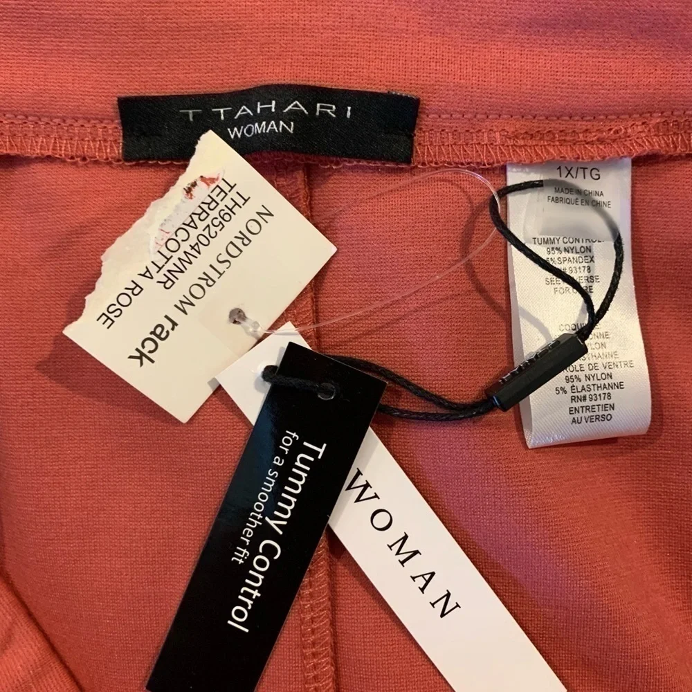 T. Tahari Woman (1X) in Terra Cotta Rose. Waist 36​​​​​​​​​​​​​​​​​​​​​